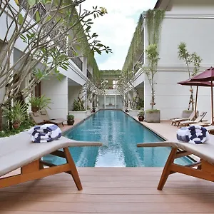 seminyak-lagoon.hotelsseminyak.net/